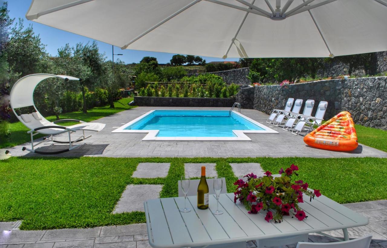 Villa Dedalisa By Holidayngo Acireale Εξωτερικό φωτογραφία
