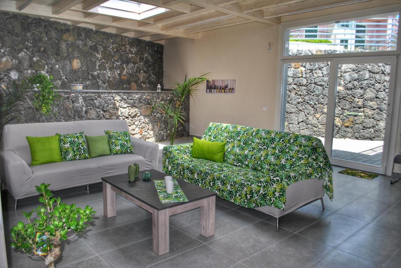 Villa Dedalisa By Holidayngo Acireale Εξωτερικό φωτογραφία